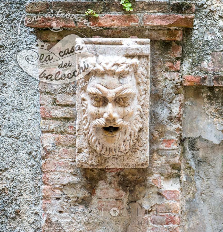 La Casa Dei Balocchi B&B โตยราโน ภายนอก รูปภาพ