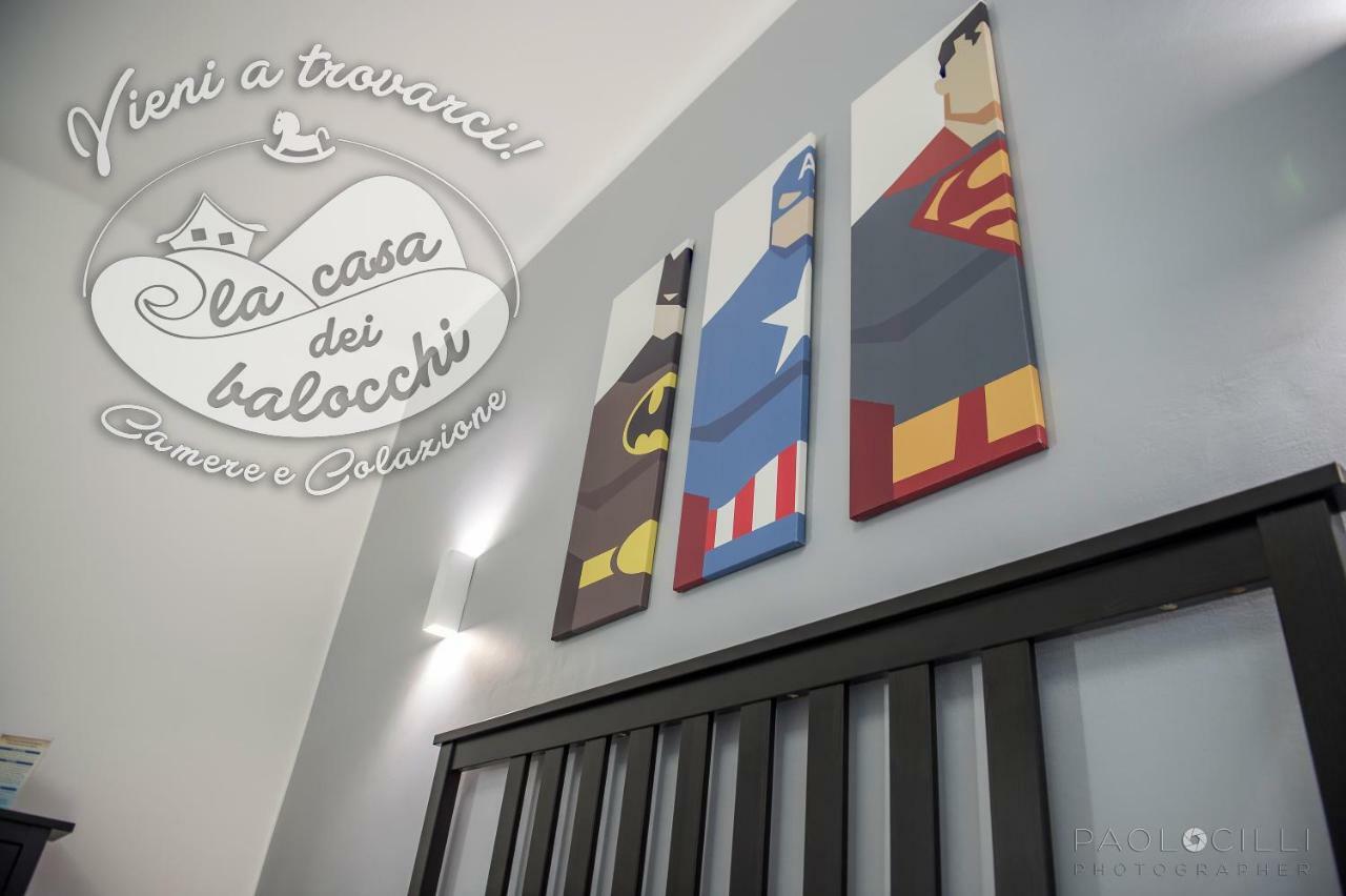 La Casa Dei Balocchi B&B โตยราโน ภายนอก รูปภาพ