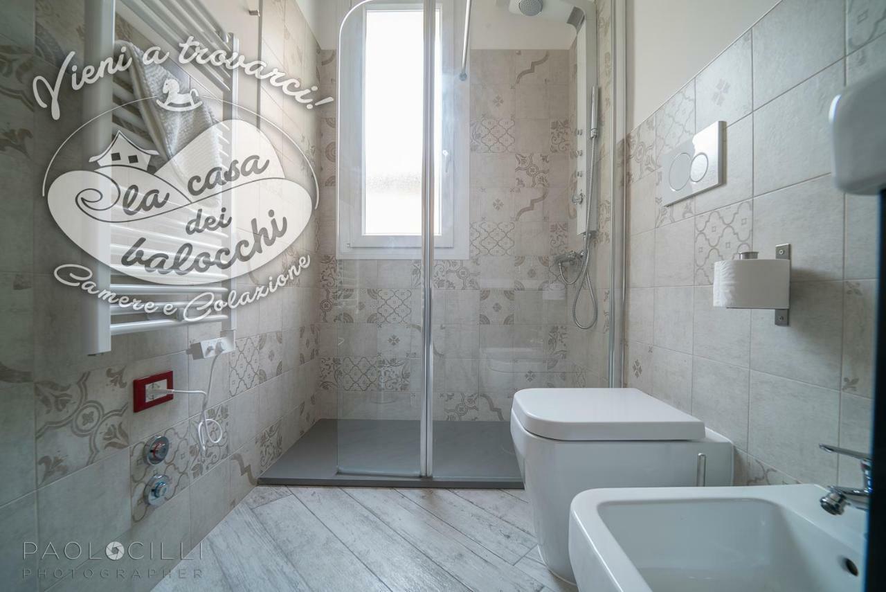 La Casa Dei Balocchi B&B โตยราโน ภายนอก รูปภาพ