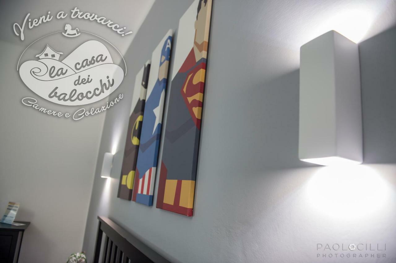 La Casa Dei Balocchi B&B โตยราโน ภายนอก รูปภาพ
