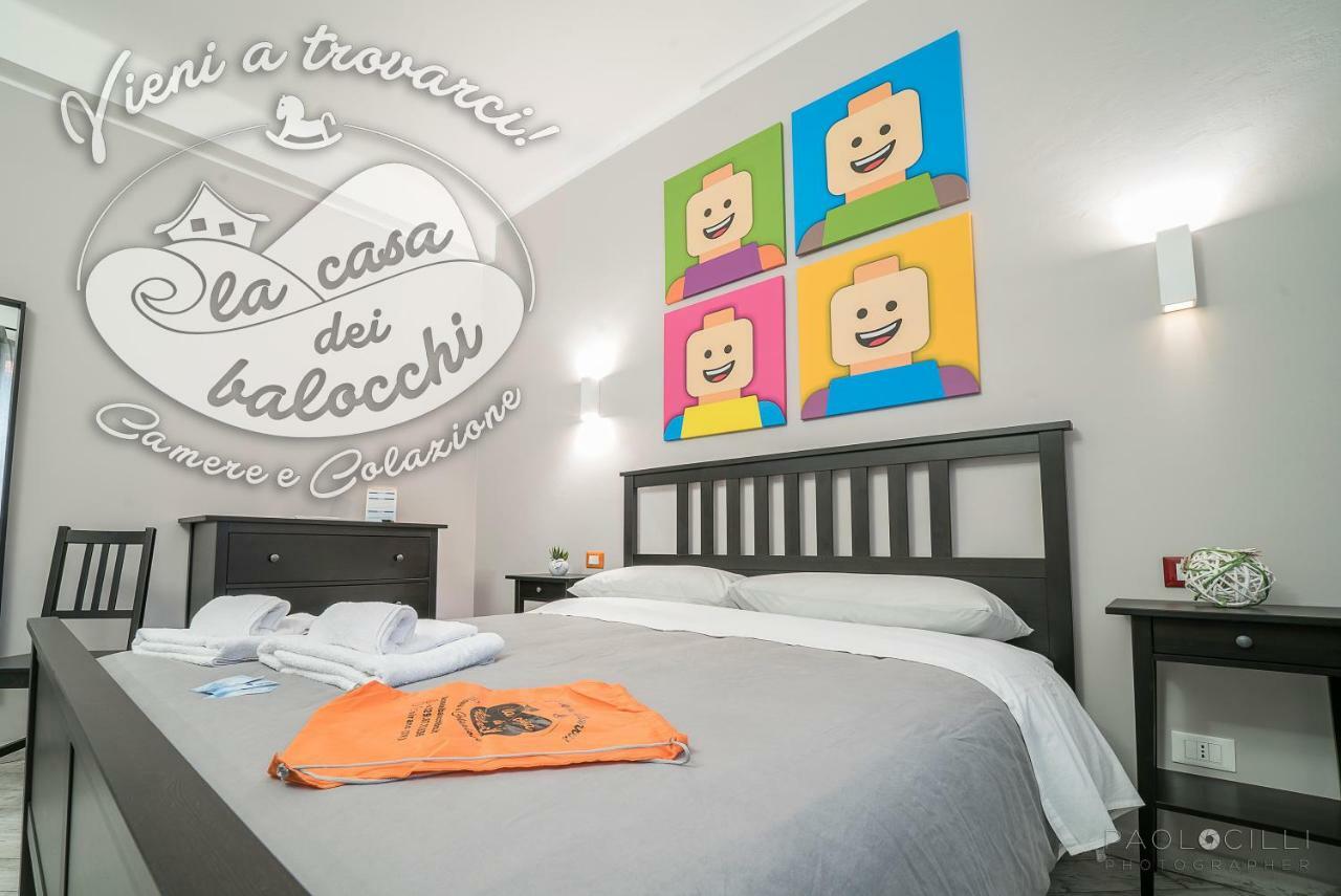 La Casa Dei Balocchi B&B โตยราโน ภายนอก รูปภาพ
