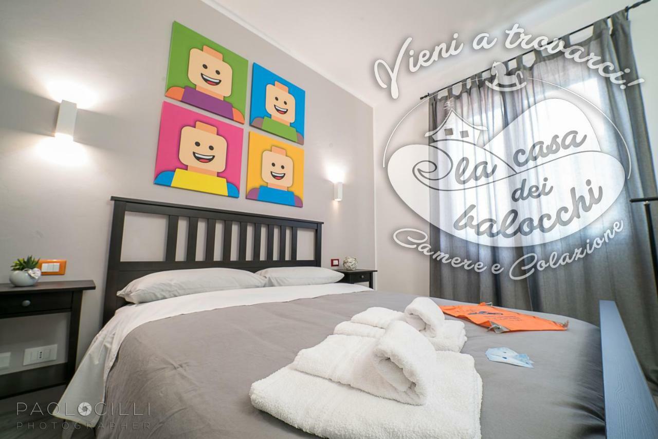 La Casa Dei Balocchi B&B โตยราโน ภายนอก รูปภาพ