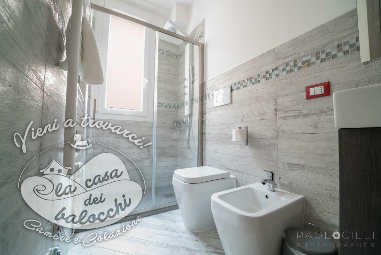 La Casa Dei Balocchi B&B โตยราโน ภายนอก รูปภาพ